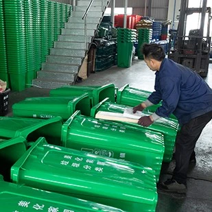 Large Plastic Trash Dustbin 2 Large Plastic Trash Dustbin 2